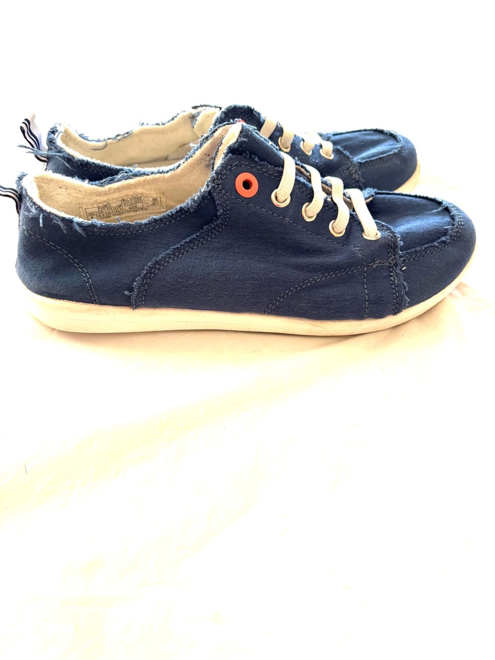 Vionic Navy Blue Beach Pismo Canvas Sneaker SZ 8 W Great Condition